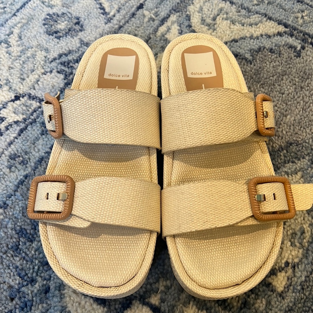 dolce vita raffia sandal